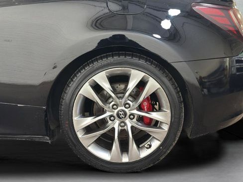 Used 2013 Hyundai Genesis 3.8 image 36
