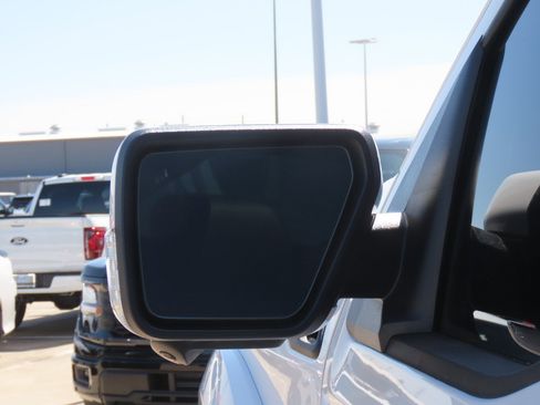 Used 2025 Ford F150 Raptor AWD/4WD image 18