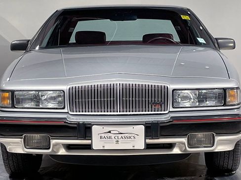 Used 1991 Buick Regal Custom image 24