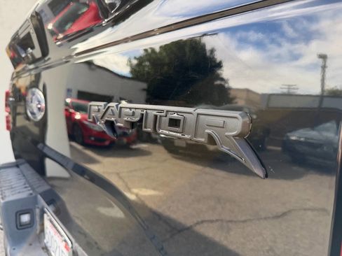 Used 2017 Ford F150 Raptor w/ Equipment Group 802A Luxury image 21