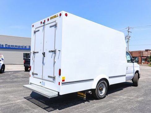 New 2026 Ford E-350 and Econoline 350 Super Duty w/ Power Equipment Group RWD image 11