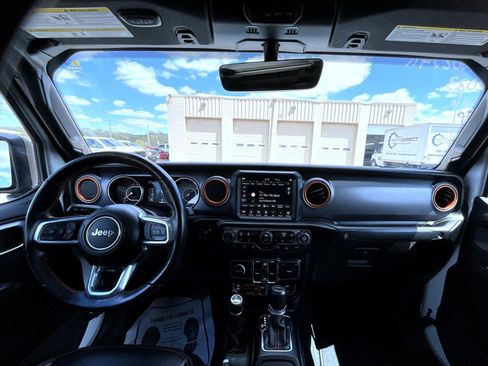 Used 2023 Jeep Gladiator Mojave w/ LED Lighting Group AWD/4WD image 14