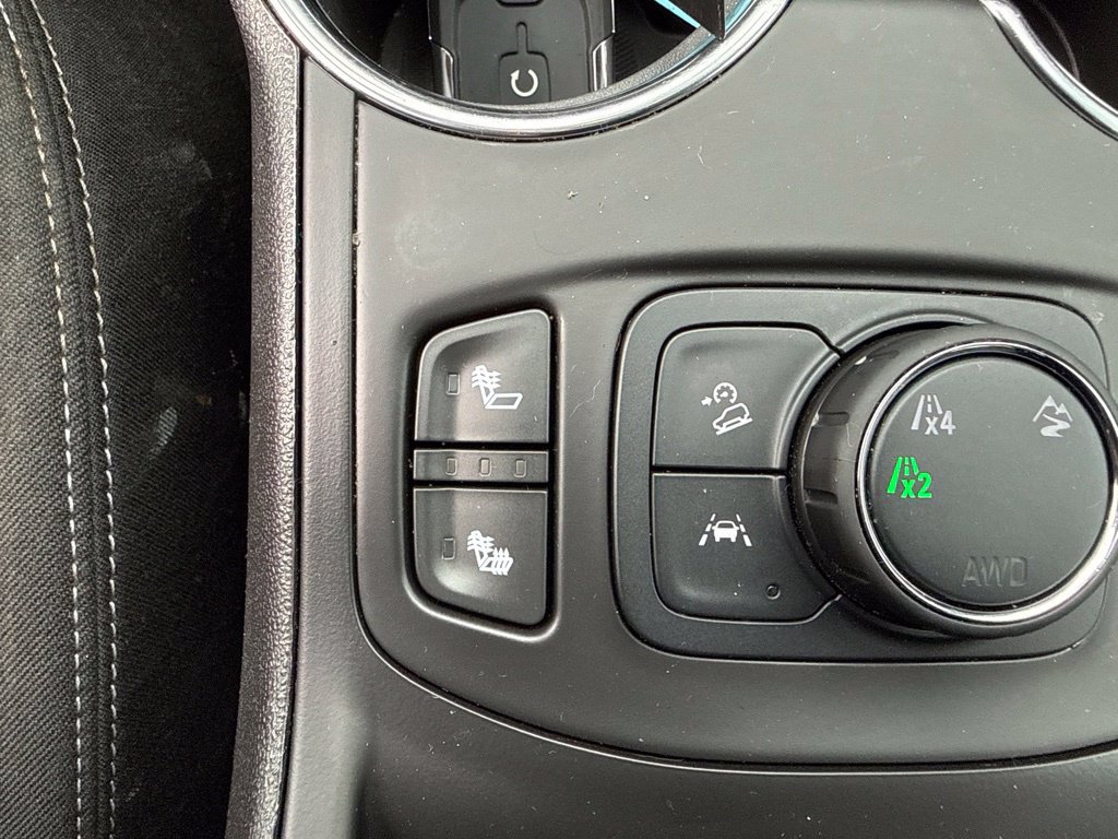 Used 2024 GMC Terrain SLE w/ Driver Convenience Package AWD/4WD image 32