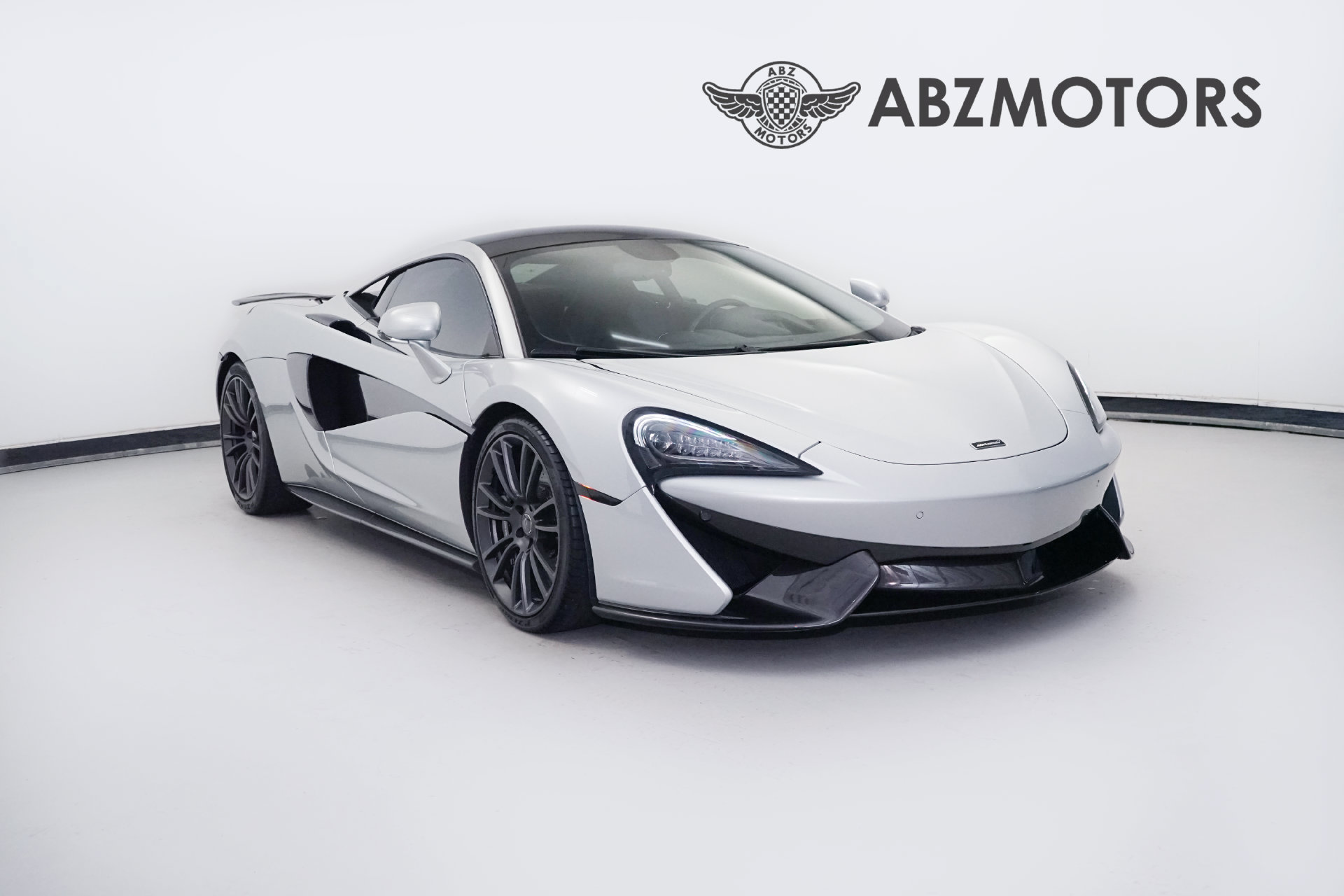 Used 2017 McLaren 570S Coupe RWD image 1