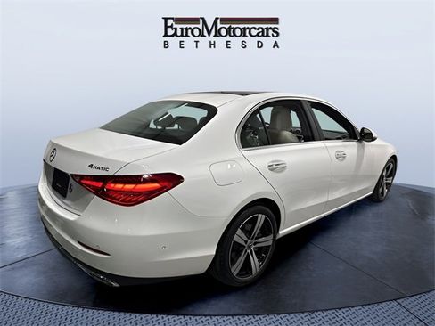 Used 2025 Mercedes-Benz C 300 4MATIC Sedan image 5