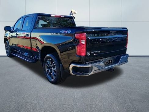 Used 2023 Chevrolet Silverado 1500 LT w/ Protection Package image 3