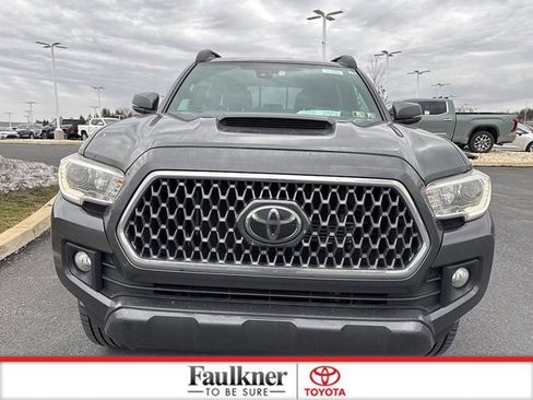 Certified 2019 Toyota Tacoma TRD Sport image 2