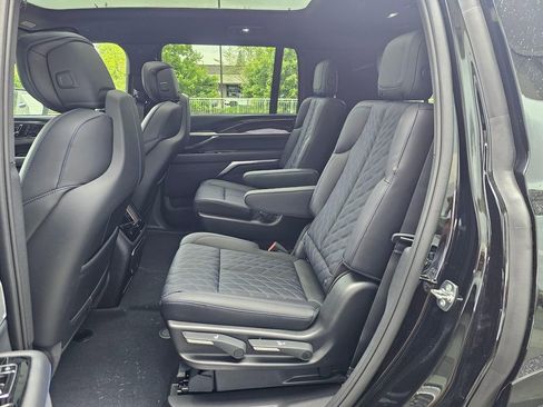 New 2026 Cadillac Escalade IQL Luxury AWD/4WD image 17