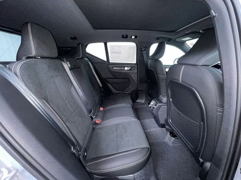 New 2026 Volvo XC40 B5 Ultra w/ Climate Package image 11