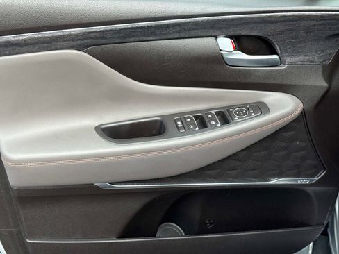 Used 2019 Hyundai Santa Fe Limited image 20