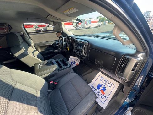 Used 2018 Chevrolet Silverado 1500 LT w/ All Star Edition image 5