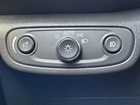 Used 2023 Chevrolet TrailBlazer LT image 28