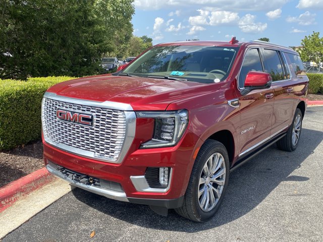 Used 2024 GMC Yukon XL Denali AWD/4WD image 11