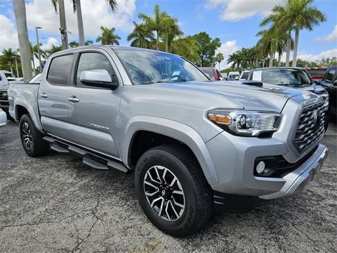 Used 2023 Toyota Tacoma TRD Sport image 11