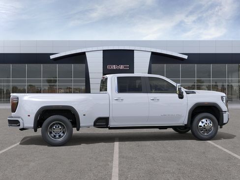 New 2026 GMC Sierra 3500 Denali Ultimate AWD/4WD image 29