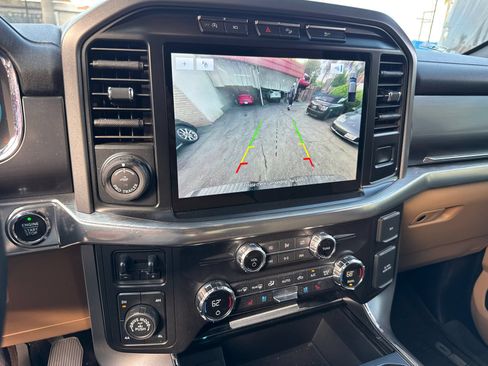Used 2021 Ford F150 Lariat w/ Max Trailer Tow Package AWD/4WD image 19