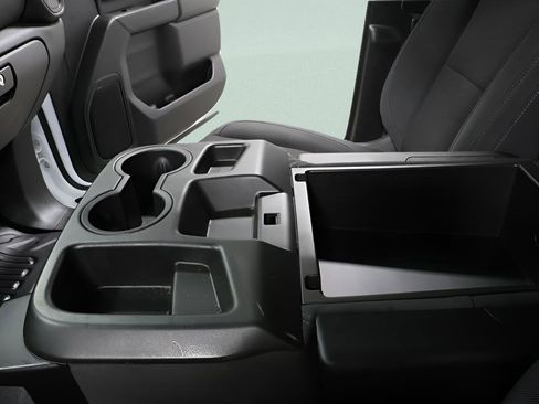 Used 2025 Chevrolet Silverado 3500 W/T image 18