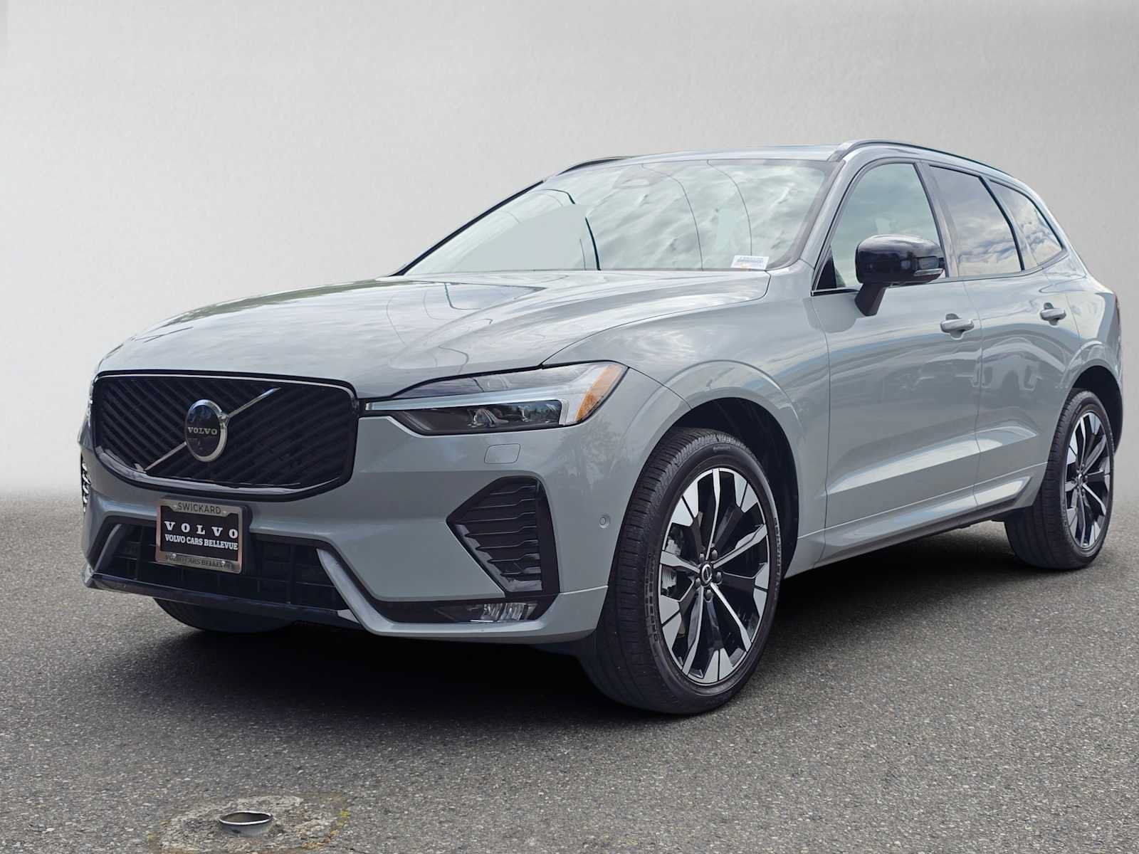 Used 2026 Volvo XC60 B5 Plus w/ Climate Package AWD/4WD image 7
