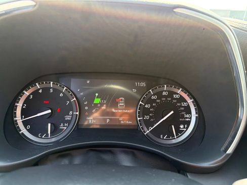 Used 2021 Toyota Highlander Limited AWD/4WD image 15