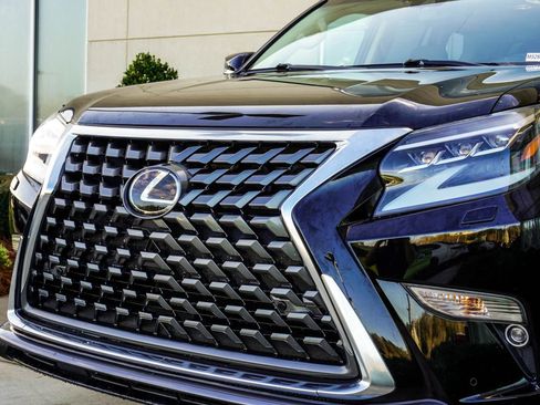 Used 2021 Lexus GX 460 Premium AWD/4WD image 2