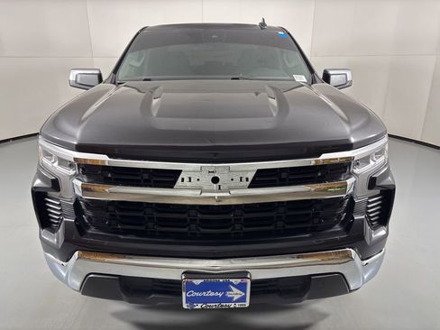 Used 2022 Chevrolet Silverado 1500 LT w/ Protection Package image 4
