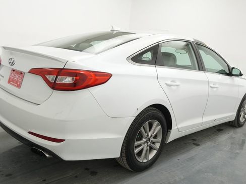 Used 2017 Hyundai Sonata SE FWD image 8