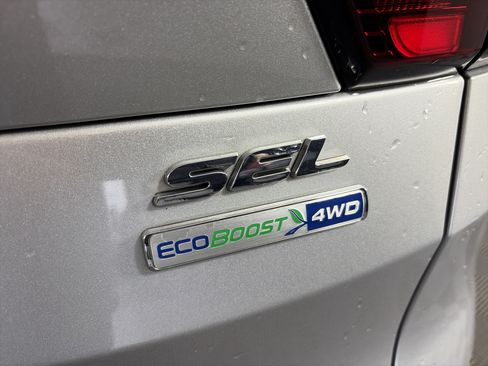Used 2019 Ford Escape SEL AWD/4WD image 17