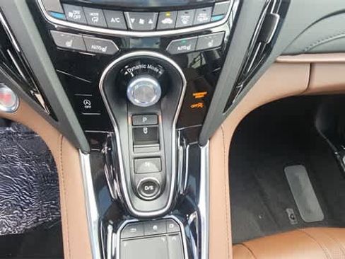 Used 2025 Acura RDX SH-AWD w/ Technology Package image 18