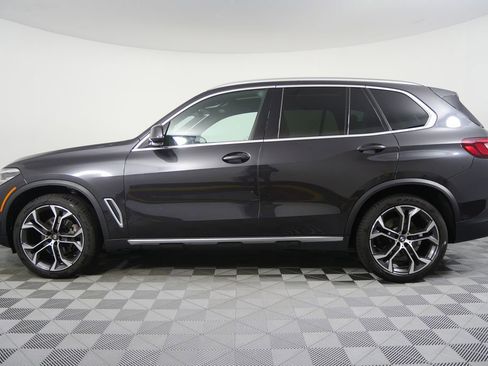 Certified 2023 BMW X5 sDrive40i w/ Premium Package image 6