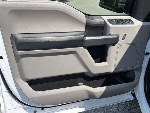 Used 2018 Ford F150 XL w/ Equipment Group 101A Mid AWD/4WD image 16