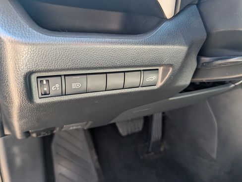 Used 2022 Toyota RAV4 XLE w/ Convenience Package AWD/4WD image 26
