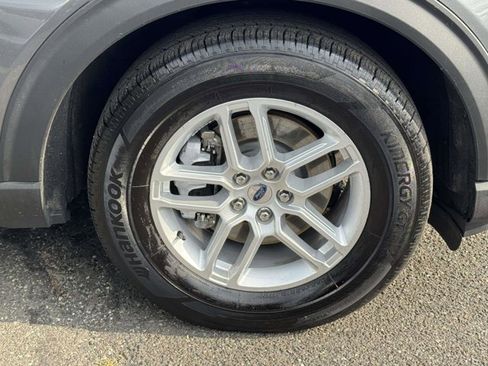 Used 2026 Ford Explorer Active AWD/4WD image 12
