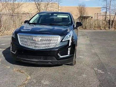 Certified 2018 Cadillac XT5 Luxury w/ LPO, Radiant Package image 3