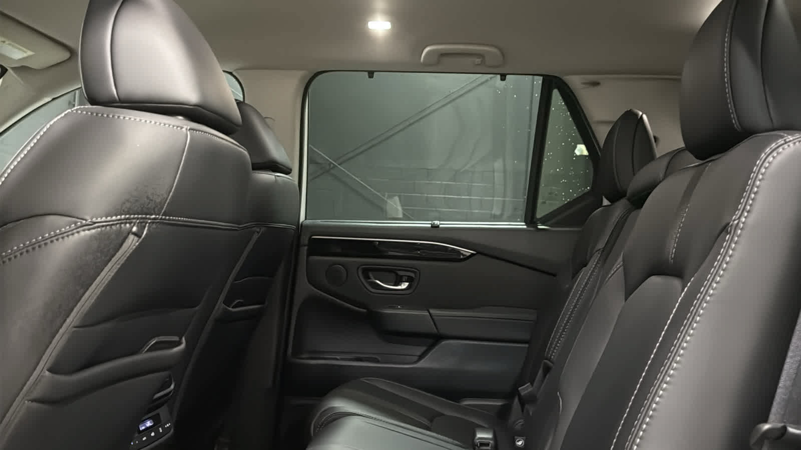 Used 2025 Honda Pilot EX-L image 26