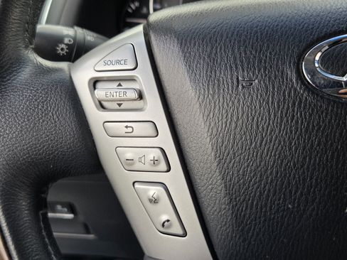 Used 2016 INFINITI QX80 2WD w/ Driver's Assistance Package image 27