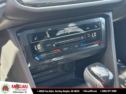 Certified 2023 Volkswagen Tiguan SE R-Line AWD/4WD image 30