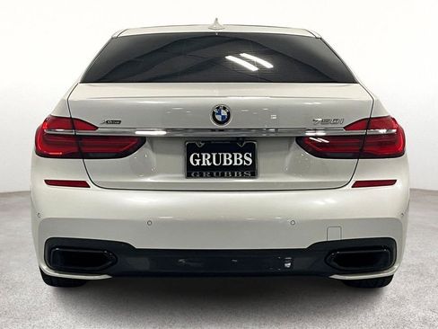 Used 2019 BMW 750i xDrive w/ Executive Package image 6