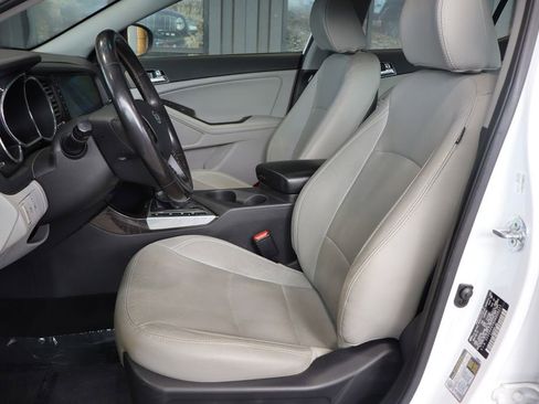 Used 2012 Kia Optima EX w/ Premium Pkg image 10