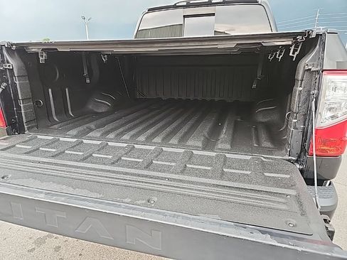 Used 2021 Nissan Titan SV w/ Accessory Utility Package AWD/4WD image 8
