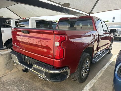 Used 2022 Chevrolet Silverado 1500 LTZ w/ LTZ Premium Package AWD/4WD image 3