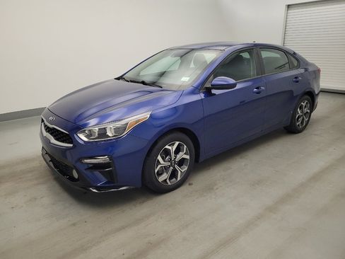 Used 2021 Kia Forte LXS FWD image 2