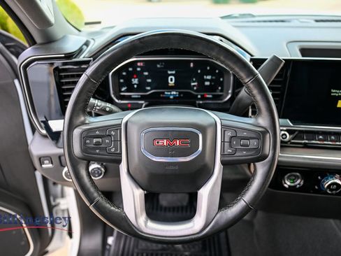 Used 2024 GMC Sierra 1500 SLT RWD image 12