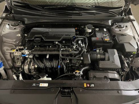 Certified 2025 Hyundai Elantra Sport w/ Cargo Package image 20