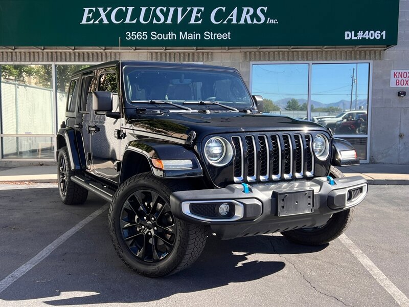 Used 2023 Jeep Wrangler Unlimited Sahara w/ Cold Weather Group AWD/4WD image 1