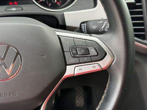 Used 2021 Volkswagen Atlas SE image 13