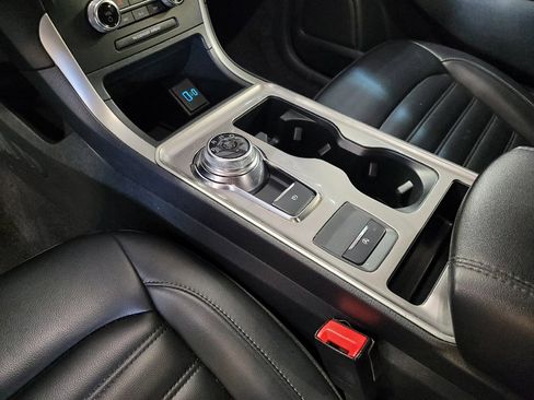 Used 2024 Ford Edge SEL image 26