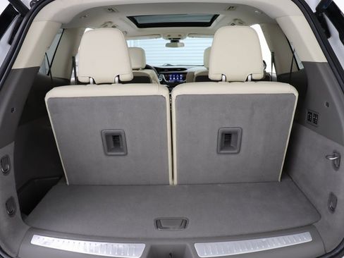 Used 2022 Cadillac XT6 Premium Luxury image 24