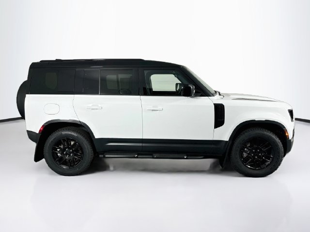 New 2026 Land Rover Defender 110 S AWD/4WD image 4