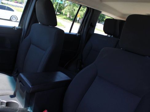 Used 2009 Jeep Liberty Sport RWD image 20