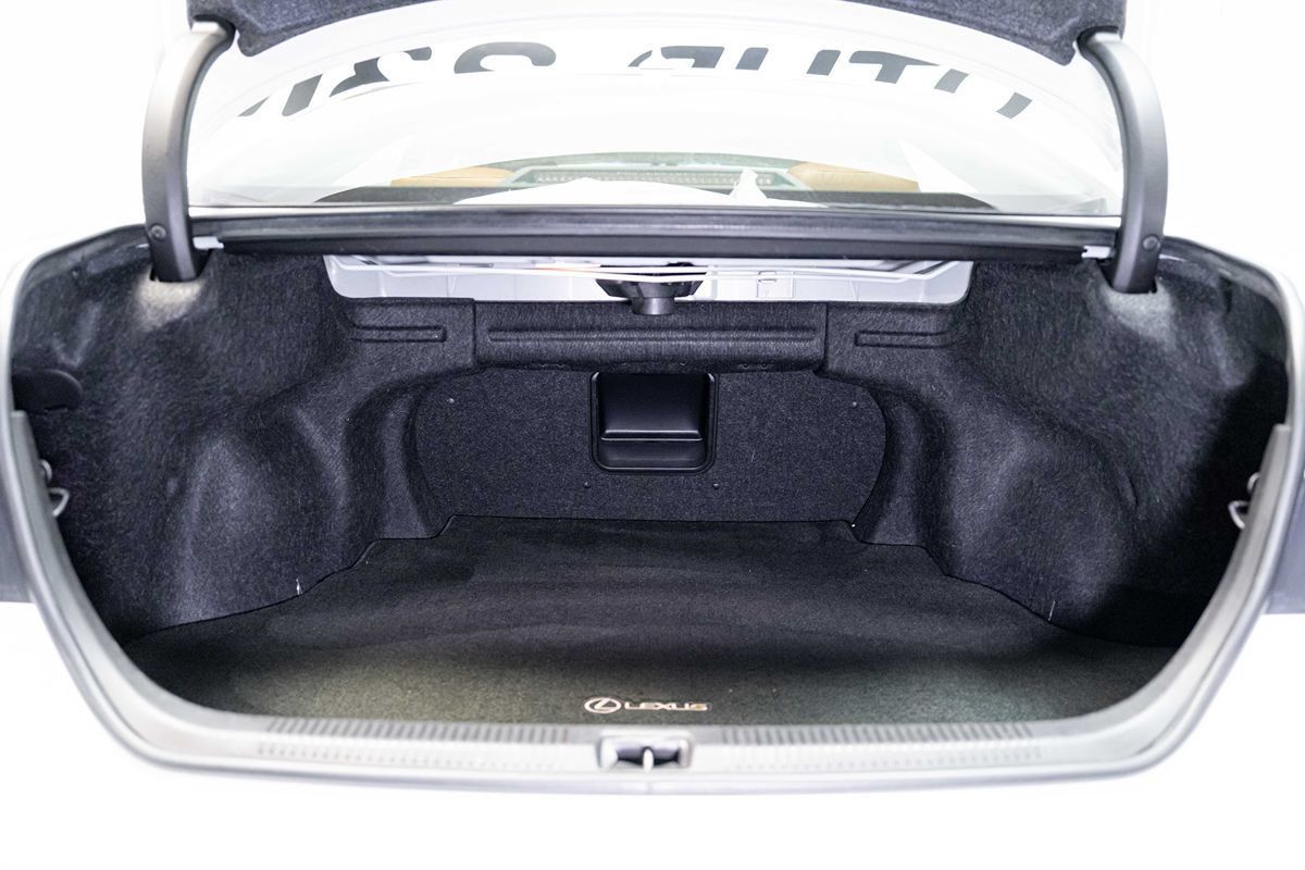 Used 2012 Lexus ES 350 w/ Touring Special Edition FWD image 25